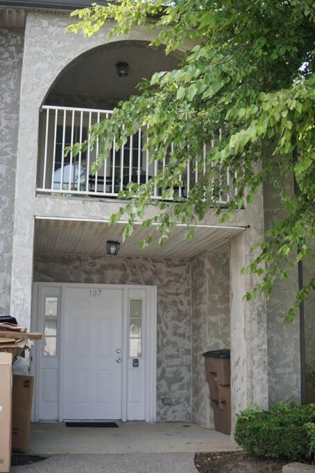 Lovely 2-Bedroom Condo W/Balcony And Free Parking Νάσβιλ Εξωτερικό φωτογραφία